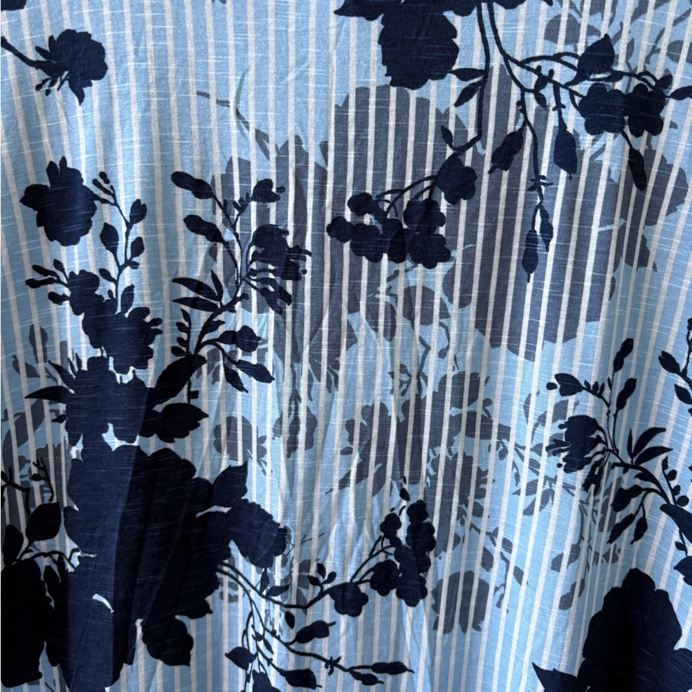 WHBM XL Floral V Neck Ruffle Short Sleeve NWT Blue Floral Stripe‎ Casual Travel - Picture 5 of 13